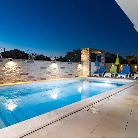 Apartment Beautiful In With Swimming Pool